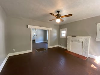 135 E 11th Ave - Bowling Green, KY