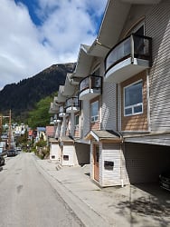 187 Gastineau Ave unit 2-6 - Juneau, AK