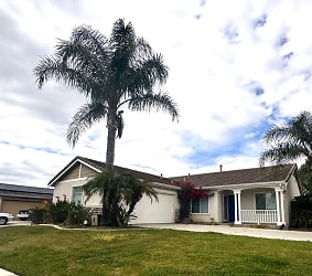 107 Bosk Ave - Brentwood, CA
