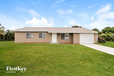 301 Southeast Whitmore Drive - Port St Lucie, FL