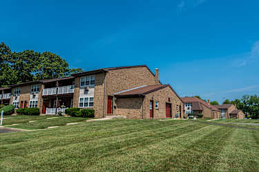 Royal Crest Apartments - Trenton, NJ