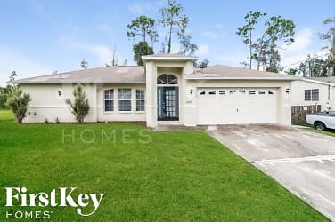 8409 Cypress Dr S - Fort Myers, FL