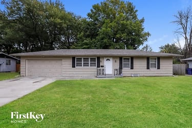 8511 Booth Avenue - Raytown, MO