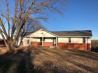 8430 Co Rte 349 - New Bloomfield, MO