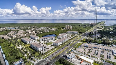 Peridot Palms Apartments - Saint Petersburg, FL