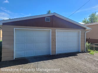 506 N Sewell Ave - Miles City, MT
