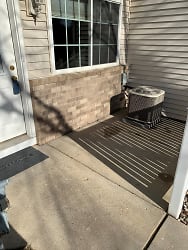 8966 92nd St S - Cottage Grove, MN