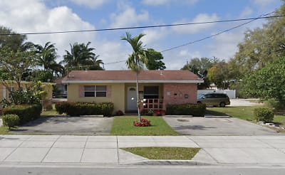 437 NW 9th Ave - Fort Lauderdale, FL