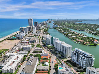 6805 Abbott Ave #5 - Miami Beach, FL