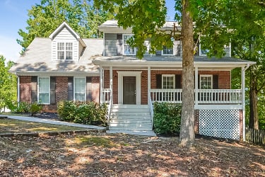 1759 Inlet Cove Ct - Snellville, GA