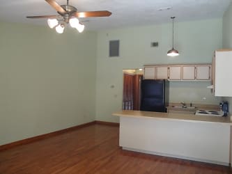 2093 Continental Ave - Tallahassee, FL