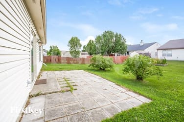 5402 Rocky Mountain Dr - Indianapolis, IN