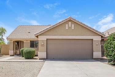 7903 W Pomo St - Phoenix, AZ