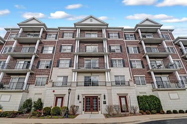 434 Mcdaniels Cir #402 - undefined, undefined