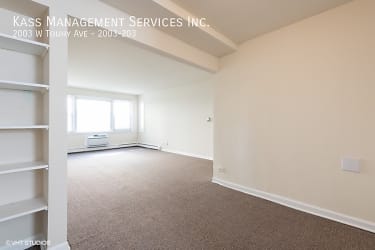 2003 W Touhy Ave unit 203 - Chicago, IL