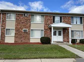 18646 Van Horn Rd - Woodhaven, MI