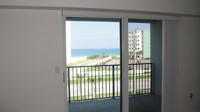 5300 S Atlantic Ave unit 13-405 - New Smyrna Beach, FL
