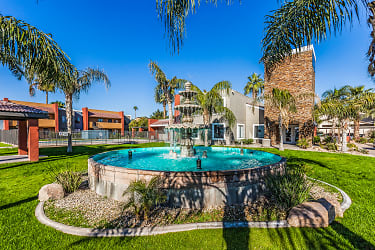 The Resort On 35th Ave Apartments - Phoenix, AZ