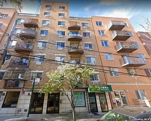43 18 Robinson St 2 Apartments - Queens, NY