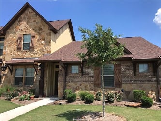 3445 General Pkwy unit 1 - College Station, TX