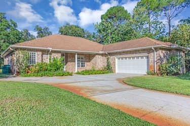 1630 Oakmont Cr - Niceville, FL