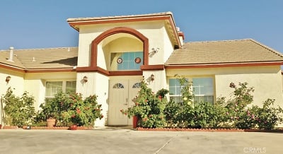 57281 Titian Ct - Yucca Valley, CA