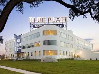 Blue Plate Artist Lofts Apartments - New Orleans, LA