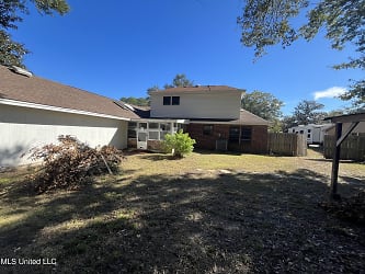 3948 Riverpine Dr - Moss Point, MS