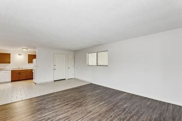 420 S Meridian Apartments - Wichita, KS