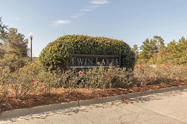 407 Twin Lakes Lane - Destin, FL