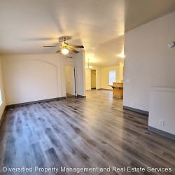 McFarland Road Apartments - Tangent, OR