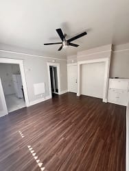1141 Pine Ave unit 4 - undefined, undefined