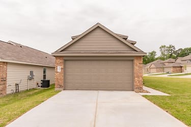 13855 Forest Springs Ln - Willis, TX