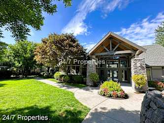 640 NE Garswood Ln. - Hillsboro, OR
