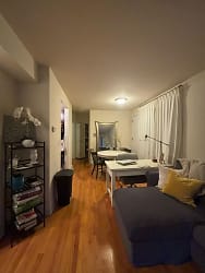 3045 N Clifton Ave unit 1F - Chicago, IL