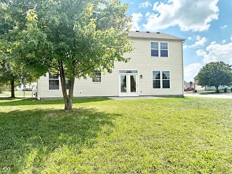 2444 Cole Branch Ct - Indianapolis, IN