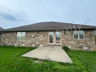 3143 W Melbourne St - Springfield, MO
