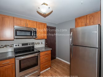 8315 SW 80th Ave - Portland, OR