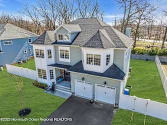 6 Sarah Ln - Eatontown, NJ