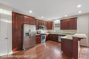 2800 Monticello Ln, Apartments - Harrisburg, PA