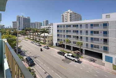 1580 West Ave #504 - Miami Beach, FL