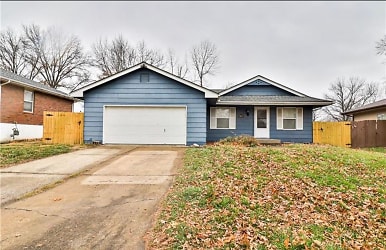 20808 E 13th Terrace Ct S - Independence, MO