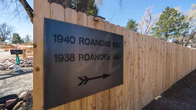 1940 Roanoke St unit A - Colorado Springs, CO