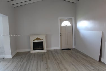 4035 E 2nd Ave - undefined, undefined