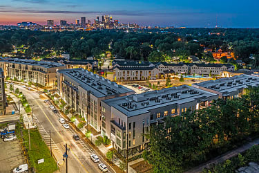 The Maverick Townhomes Apartments - Atlanta, GA