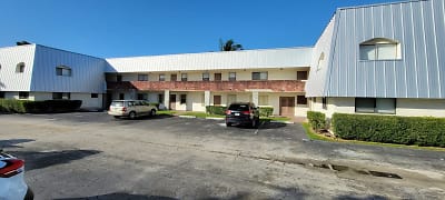 875 NW 13th St unit 322 - Boca Raton, FL