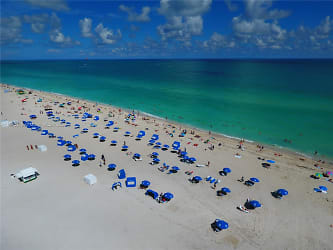 1390 Ocean Dr #504 - Miami Beach, FL