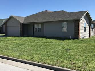 408 Apache unit 408 - Clever, MO