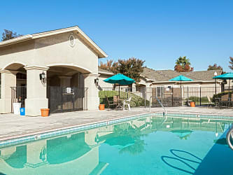 Horizons West Apartments - Fresno, CA