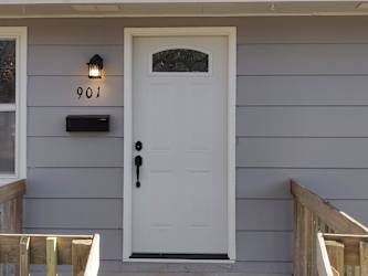 901 S 2nd St - Knoxville, IA
